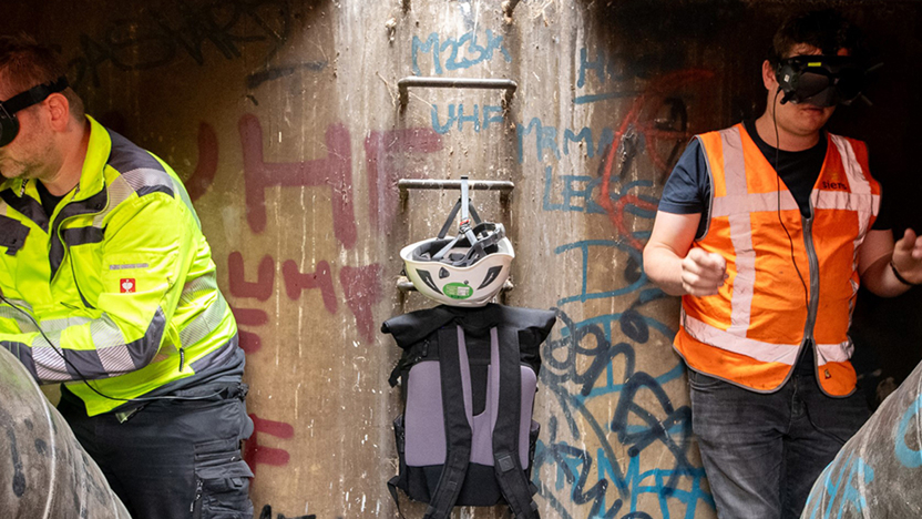 Twee werkende mannen in veiligheidshesjes, afbeelding ter ondersteuning aan Siers klantverhaal