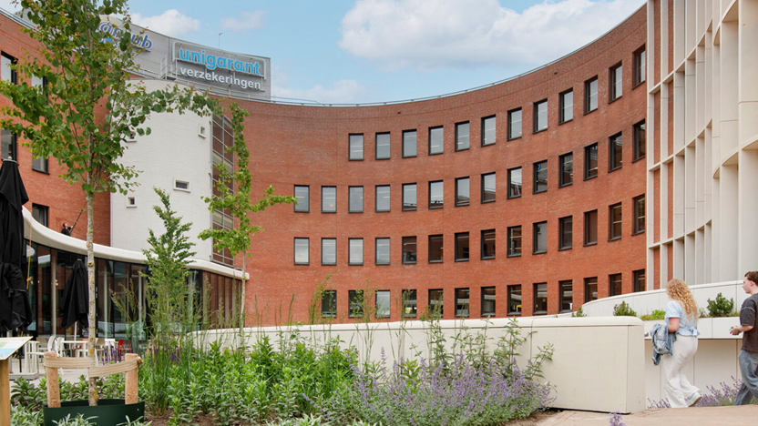 Header Referent Unigarant 2048X660pix